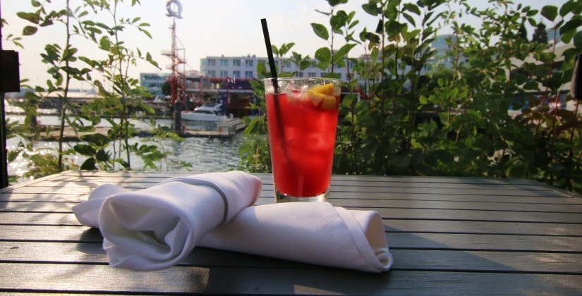 Pier 7 Restaurant Cocktail