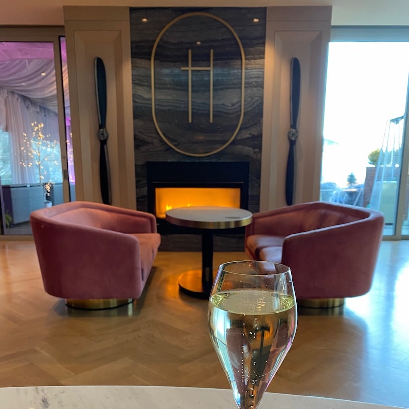 H tasting Lounge
