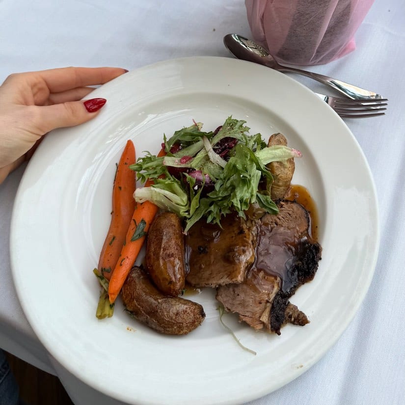 Lunch at P2B Bistro Brunch Buffet