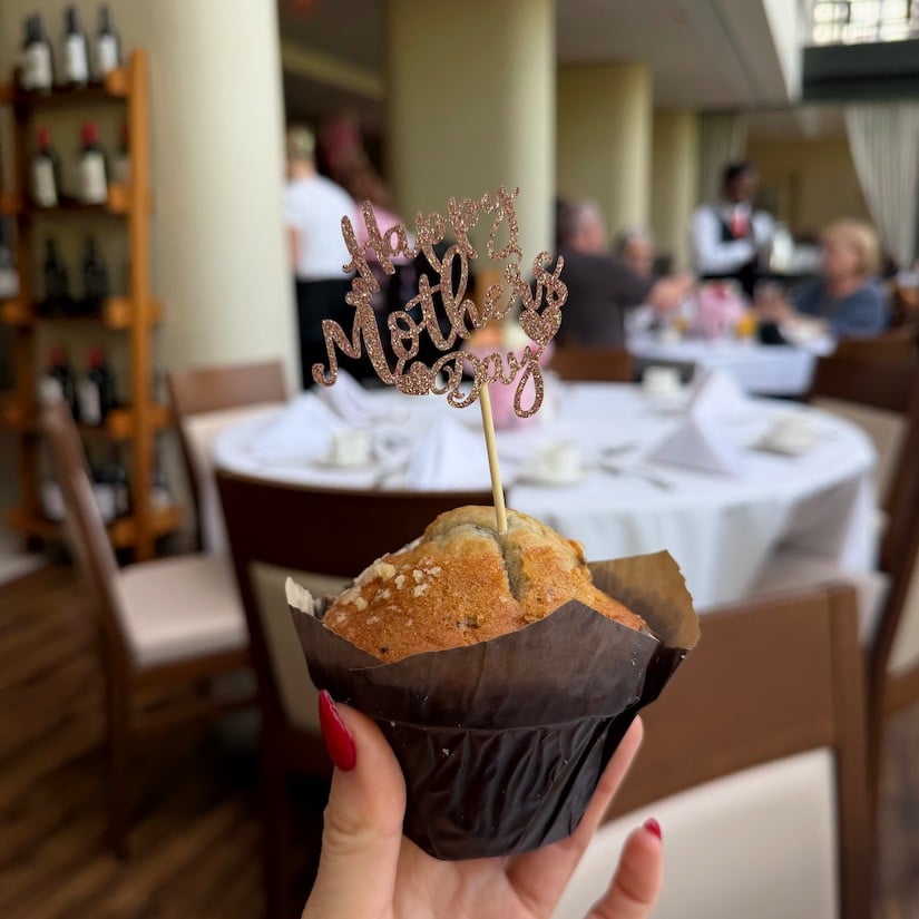 P2B Bistro Brunch muffin